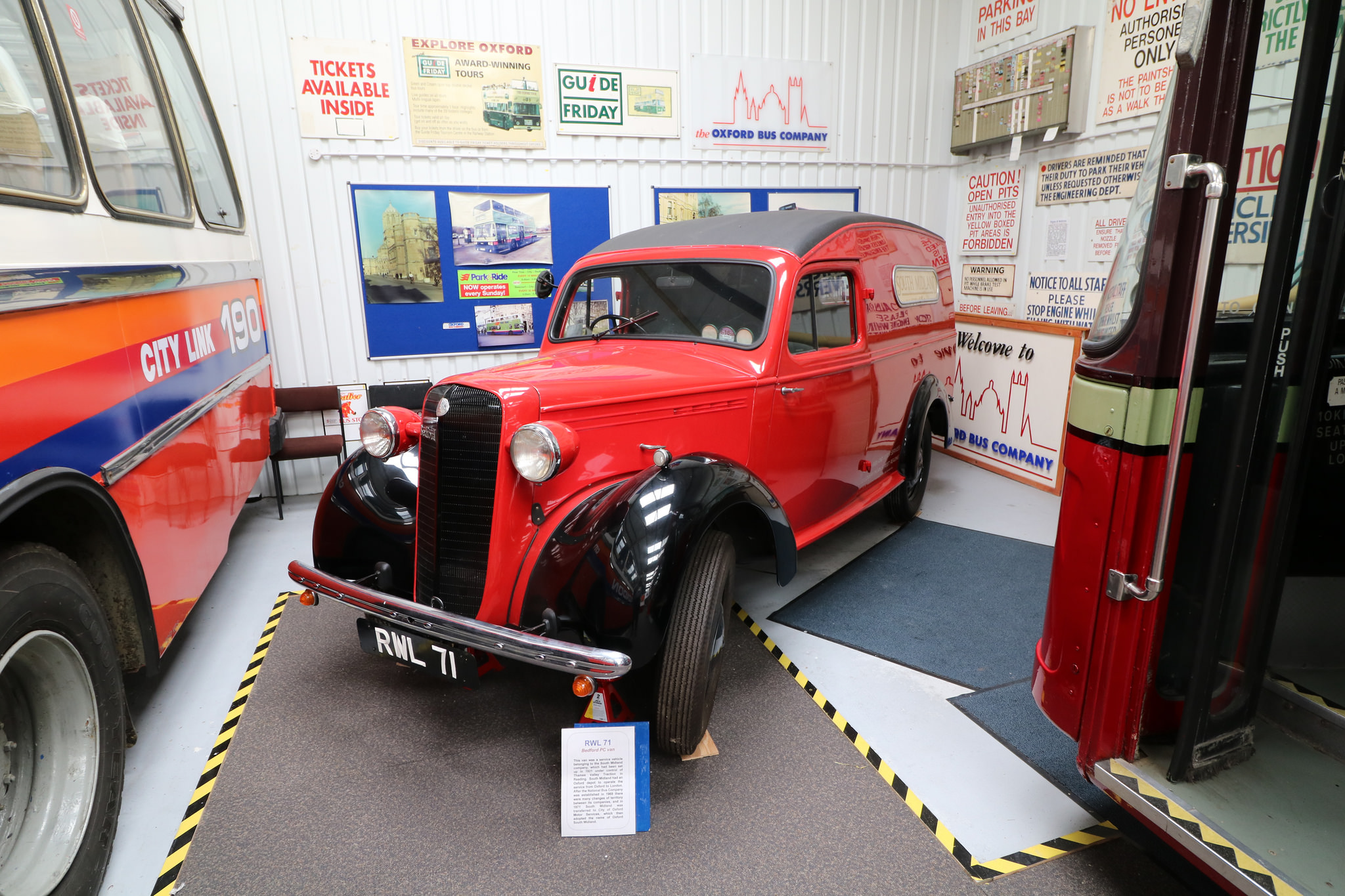 Busses & Morris Motor Museum, Oxford